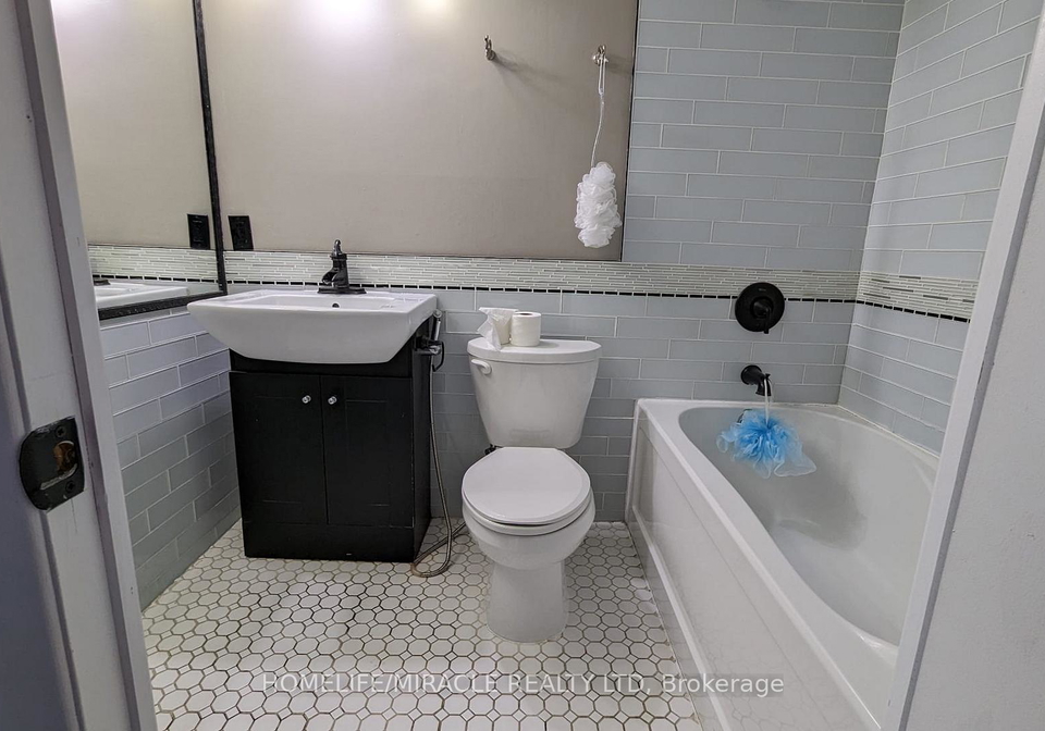 215-glenridge-avenue-st-catharines-ontario-x12988118