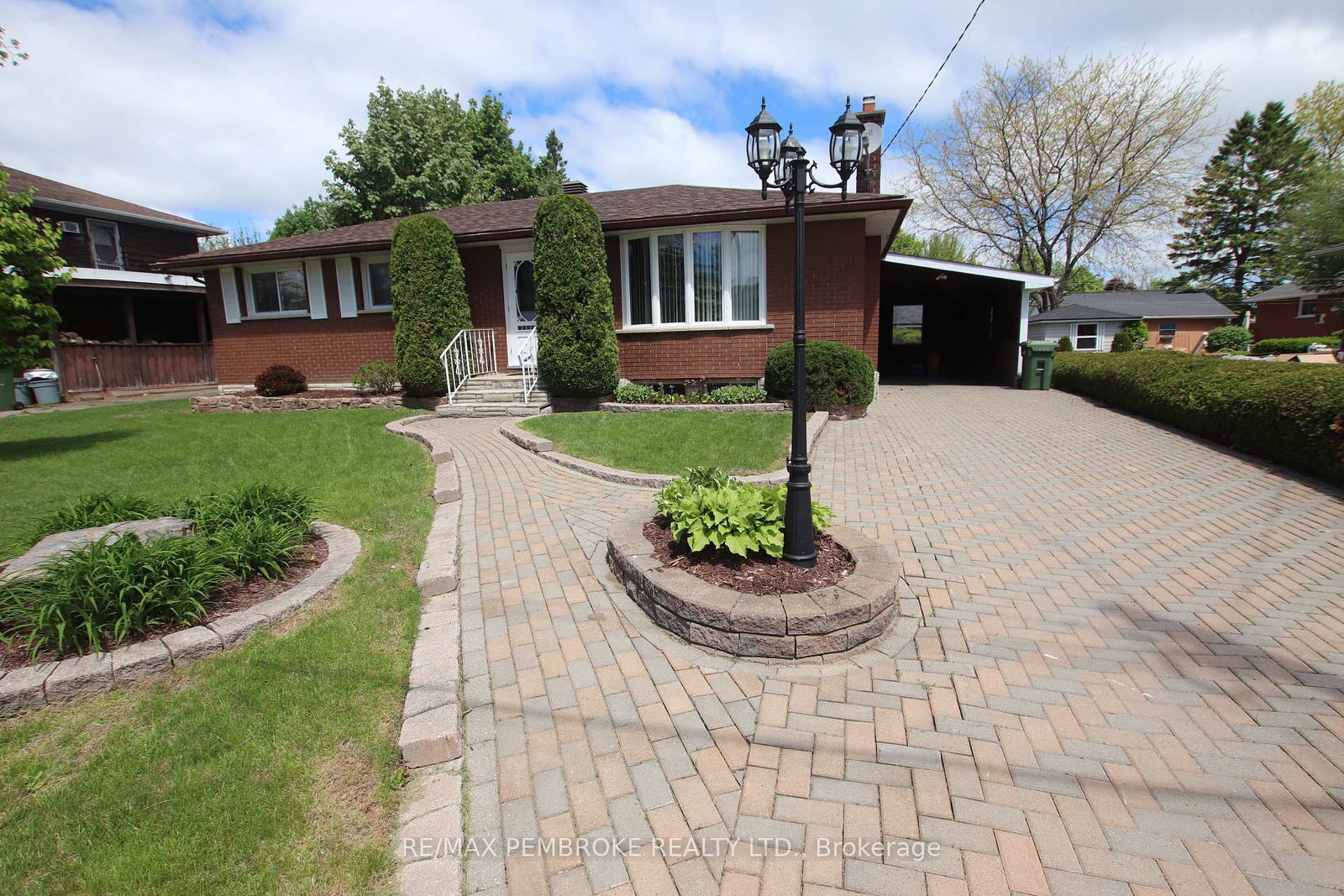 395-chamberlain-street-pembroke-ontario-x12988804