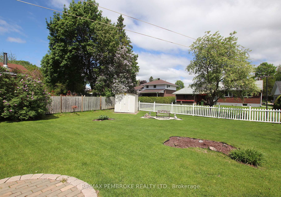 395-chamberlain-street-pembroke-ontario-x12988804