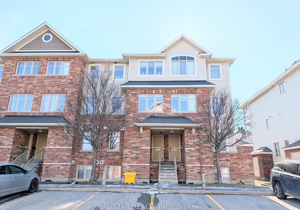 241-keltie-private-ottawa-ontario-x12988872