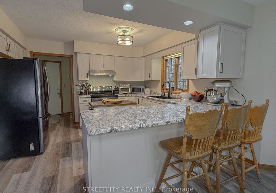 518-camden-street-chatham-kent-ontario-x12988994