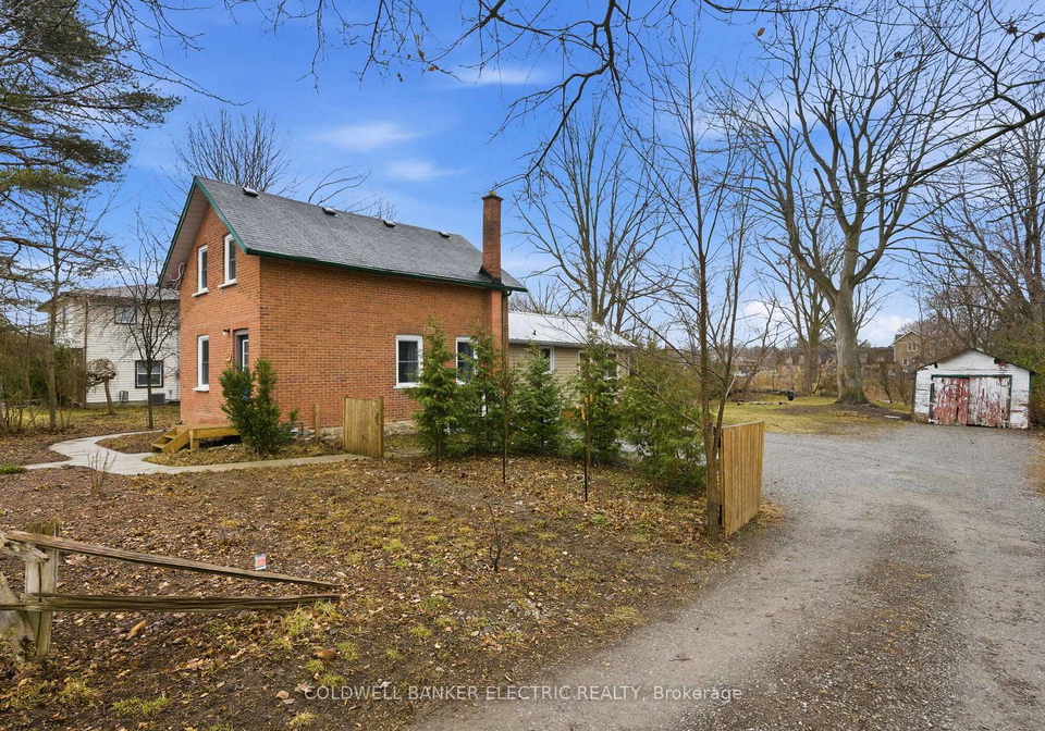607-armour-road-peterborough-ontario-x12989038