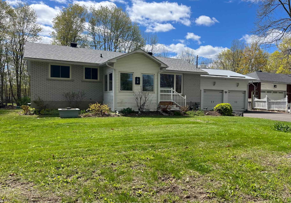 39-golf-club-road-rideau-lakes-ontario-x12989106