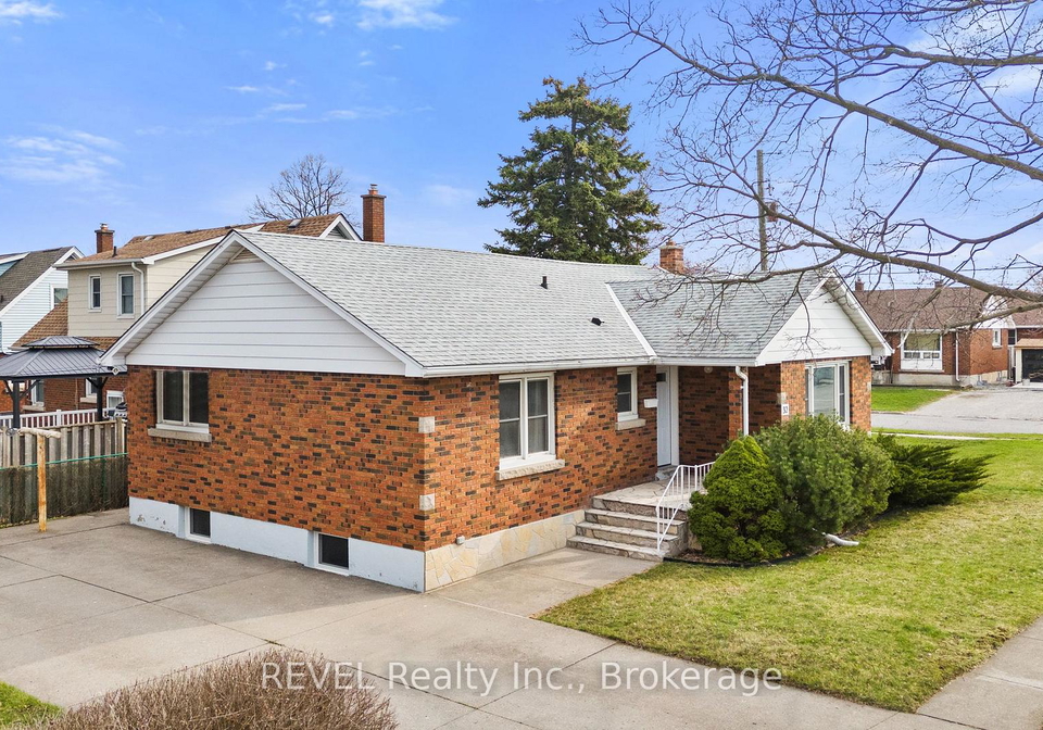 32-thompson-avenue-thorold-ontario-x12989146