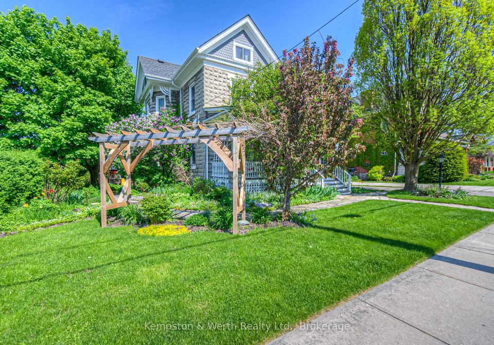 333-barber-avenue-n-north-perth-ontario-x12989380