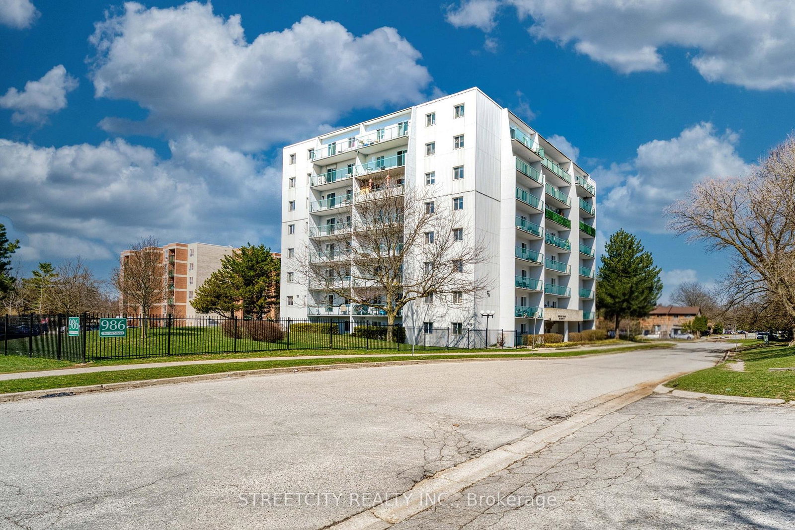 986-huron-street-london-east-ontario-x12989410