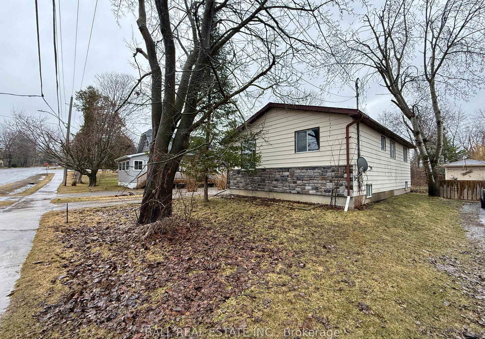 21-colbourne-street-selwyn-ontario-x12989660
