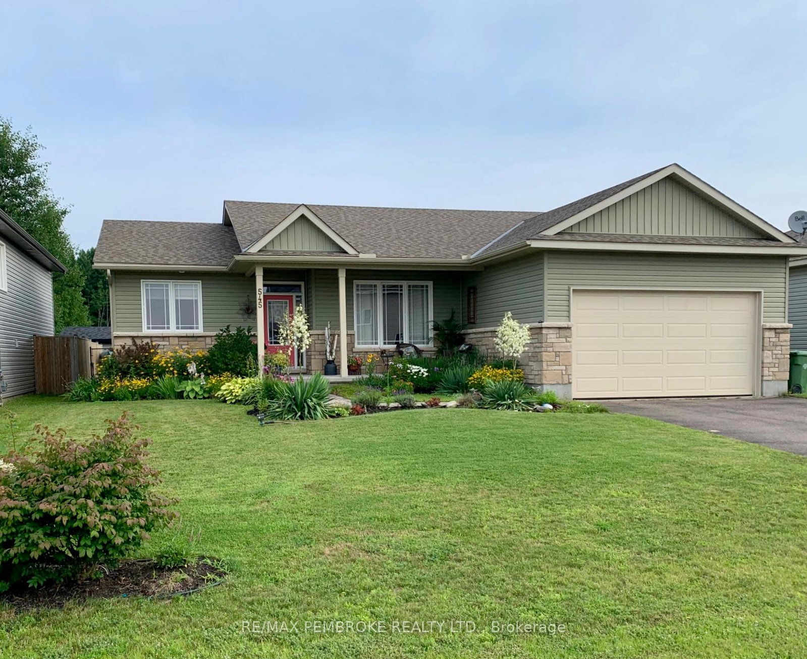 545-gardner-crescent-petawawa-ontario-x12989680
