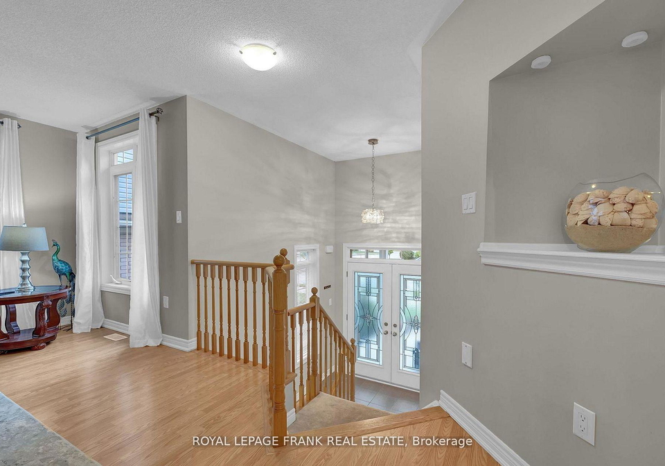100-white-drive-port-hope-ontario-x12989972
