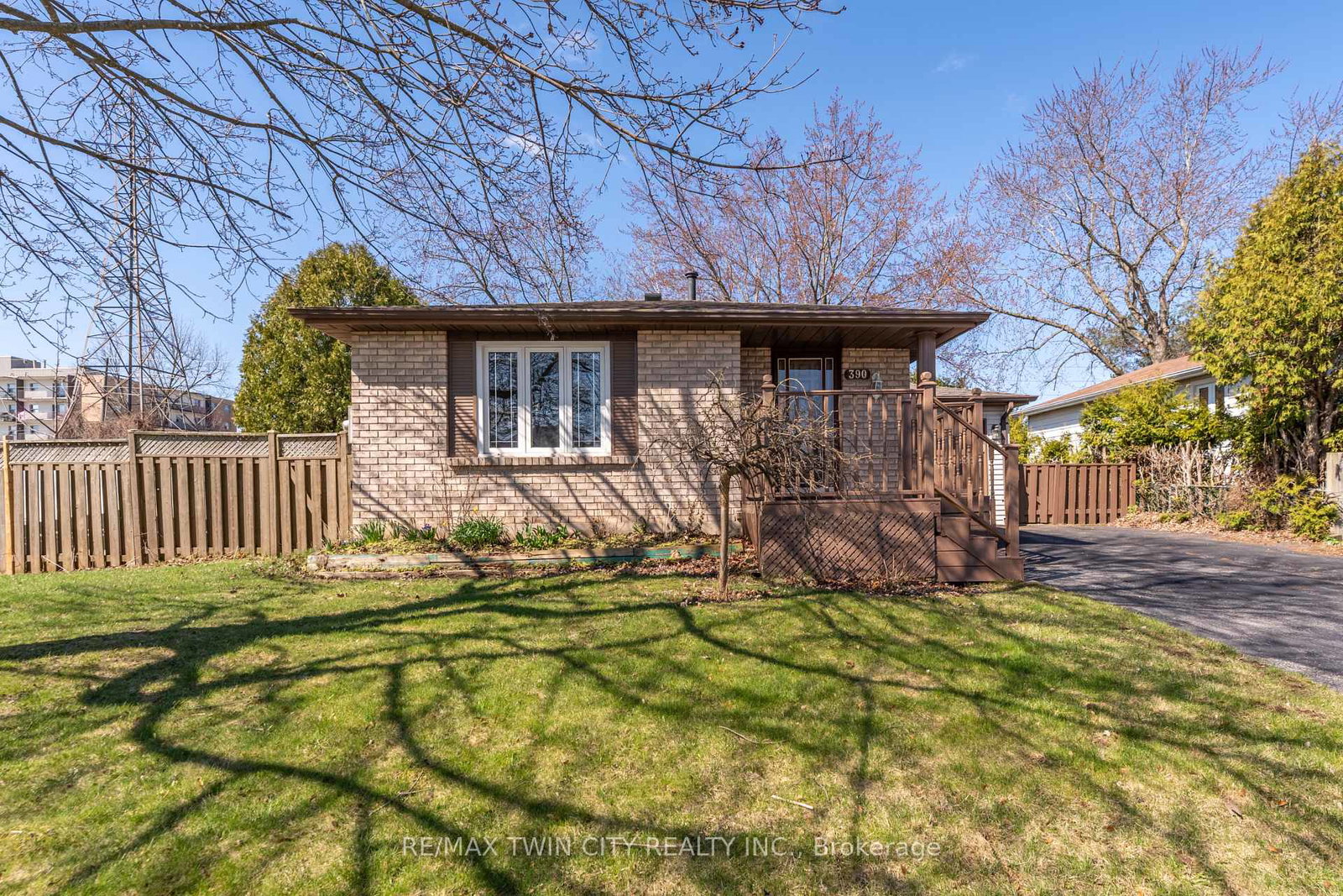 390-brantwood-park-road-brantford-ontario-x12990018