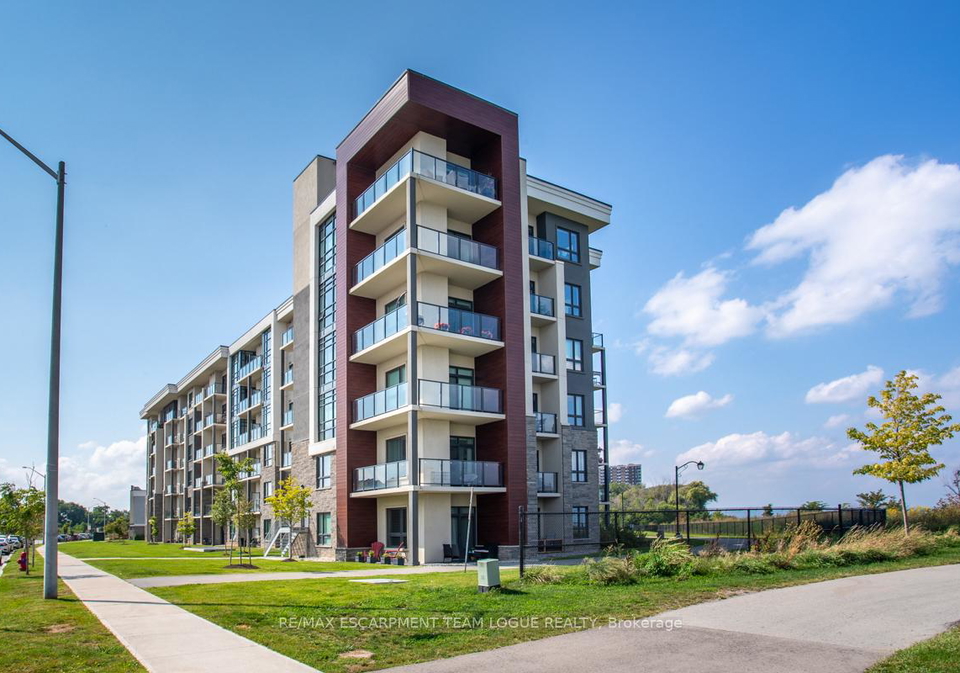 101-shoreview-place-hamilton-ontario-x12990070