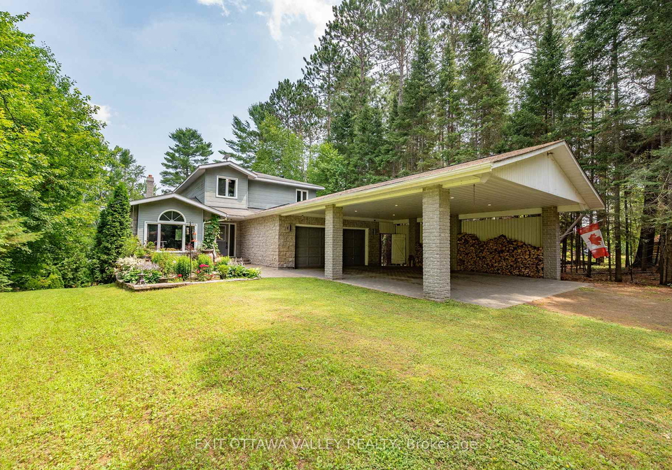 10-ryans-camp-lane-laurentian-hills-ontario-x12990382