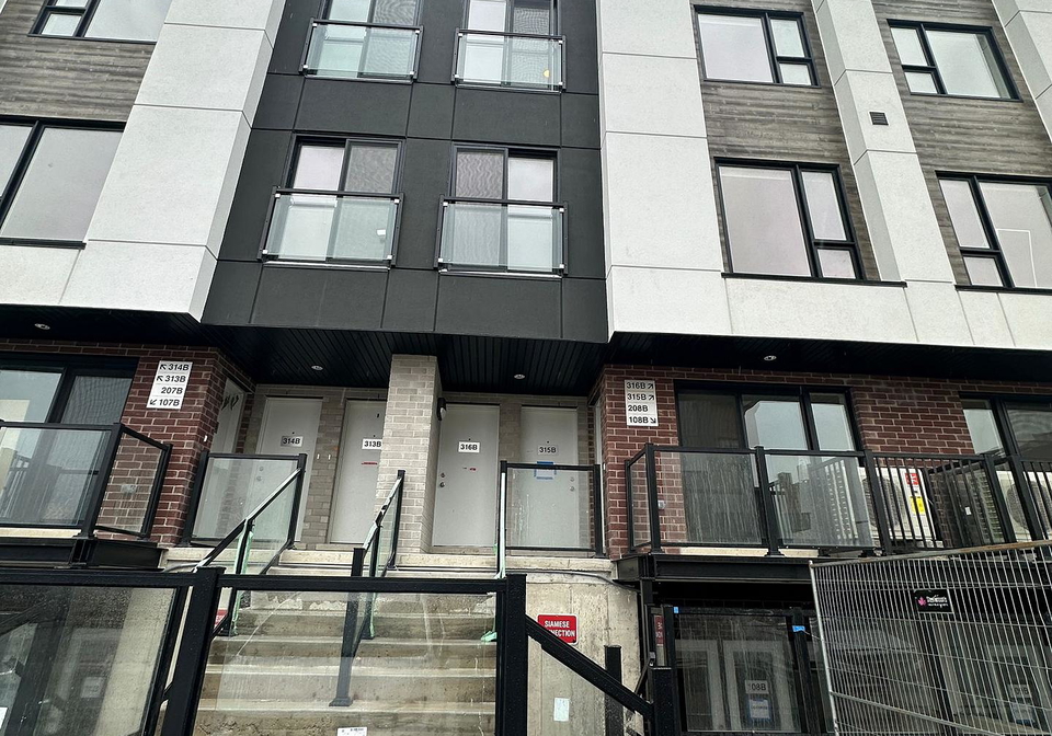 16-melbourne-avenue-st-catharines-ontario-x12990730