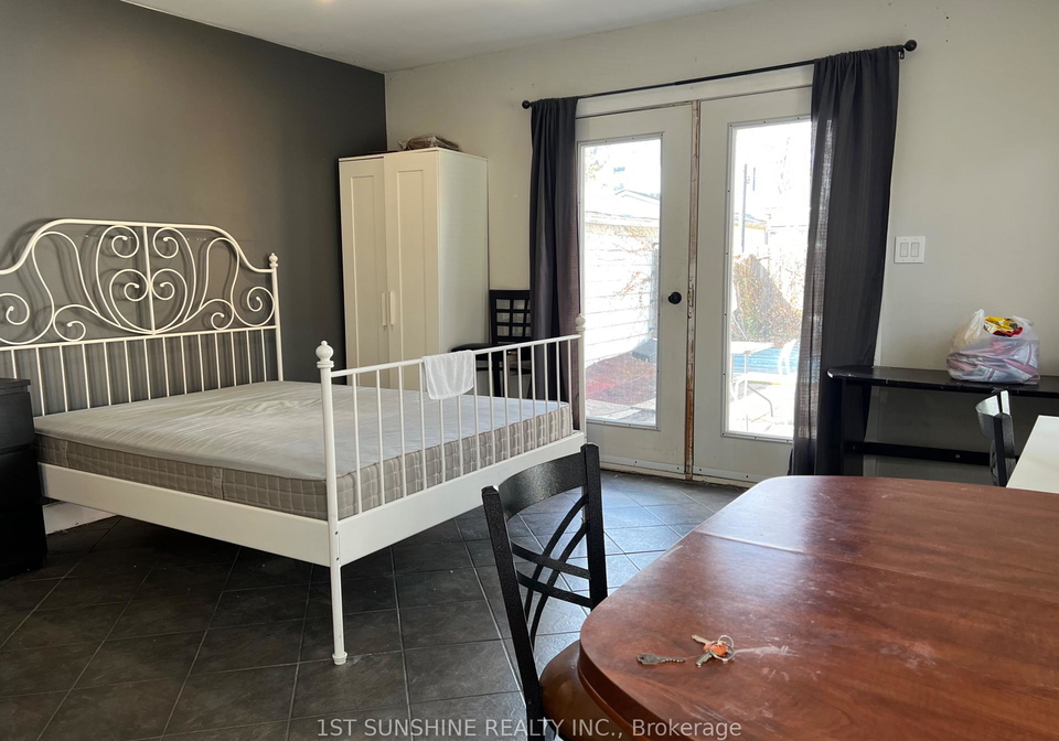 128-arkell-street-hamilton-ontario-x12990834