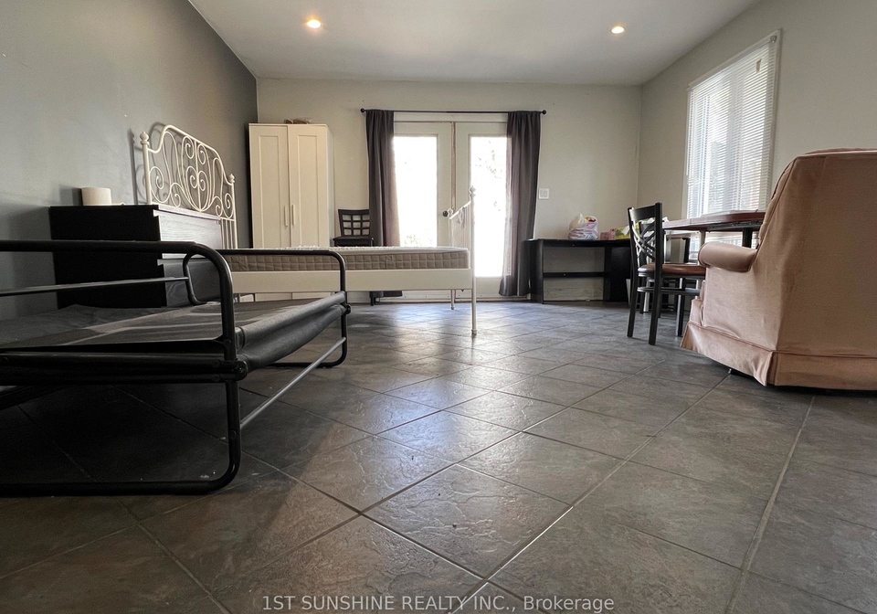 128-arkell-street-hamilton-ontario-x12990834