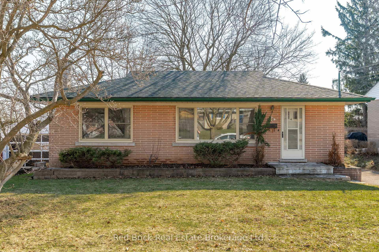 38-dumbarton-street-guelph-ontario-x12990908