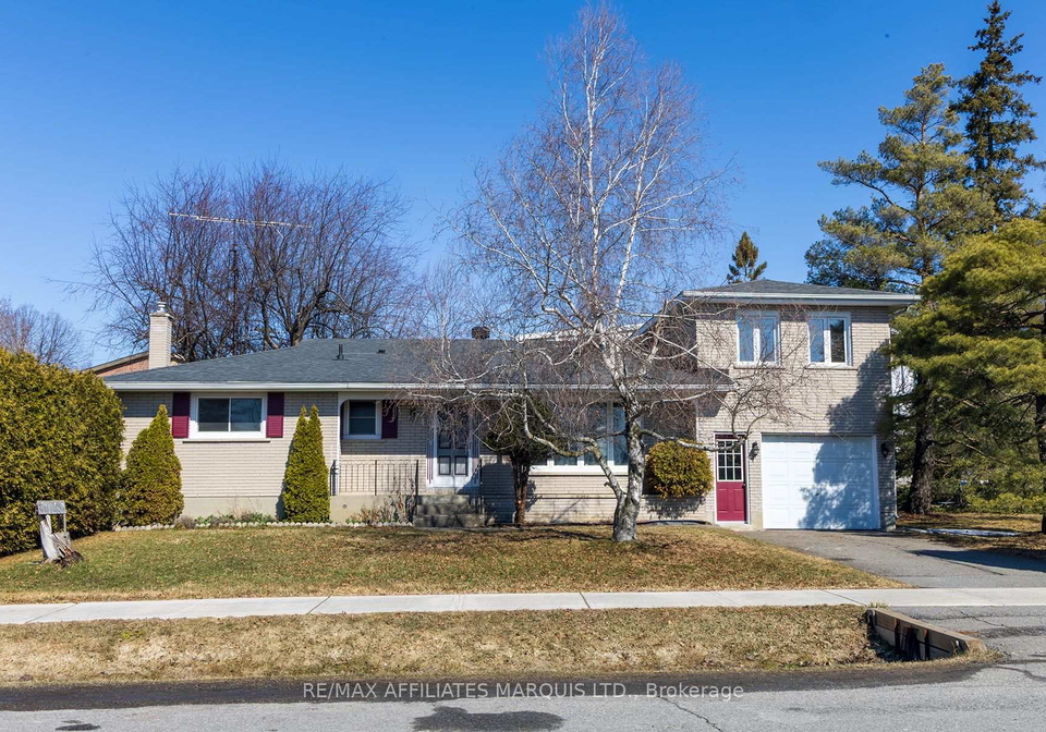 66-fifth-street-e-south-dundas-ontario-x12990934