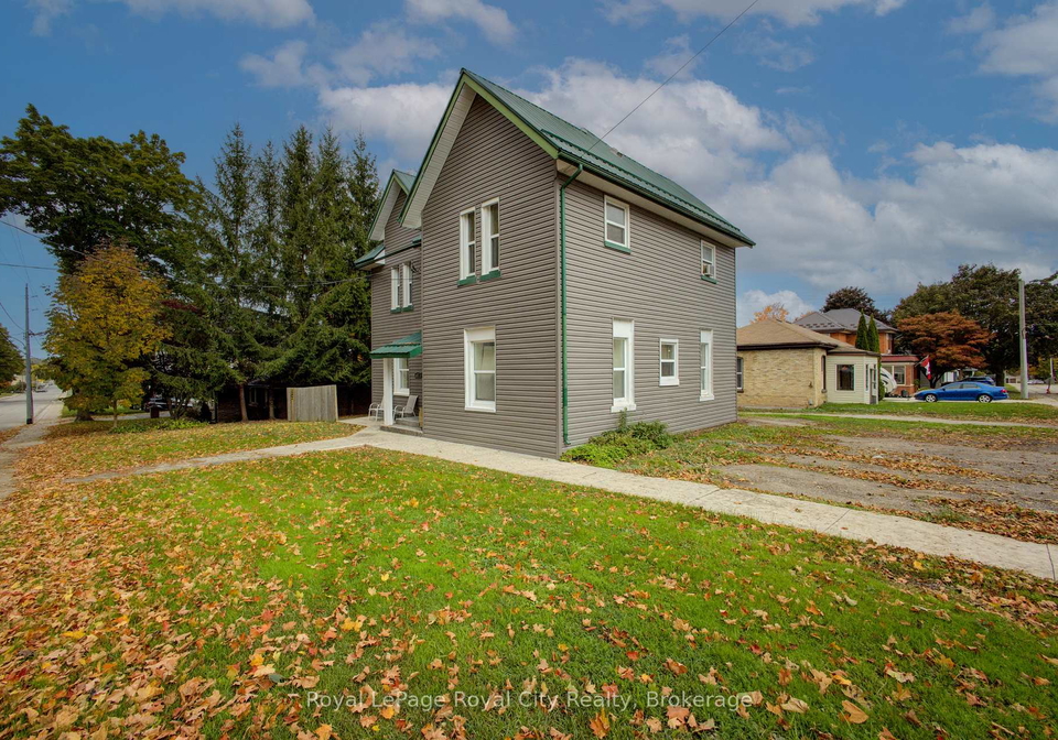 103-patrick-street-e-north-huron-ontario-x12991032