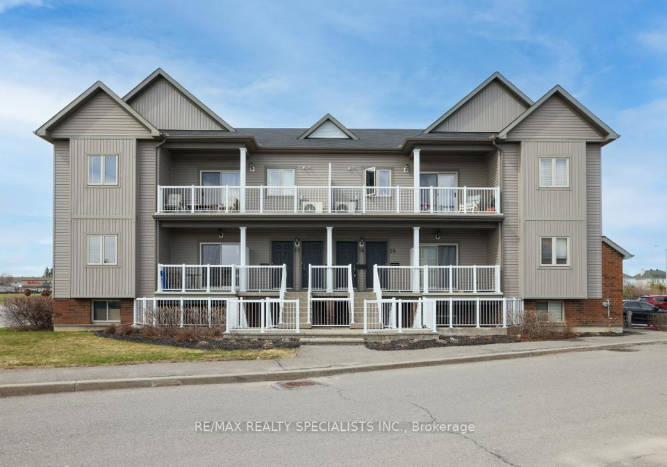 26-sternes-ottawa-ontario-x12991052