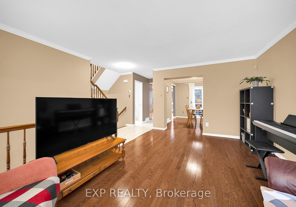4-huntersfield-drive-ottawa-ontario-x12991214