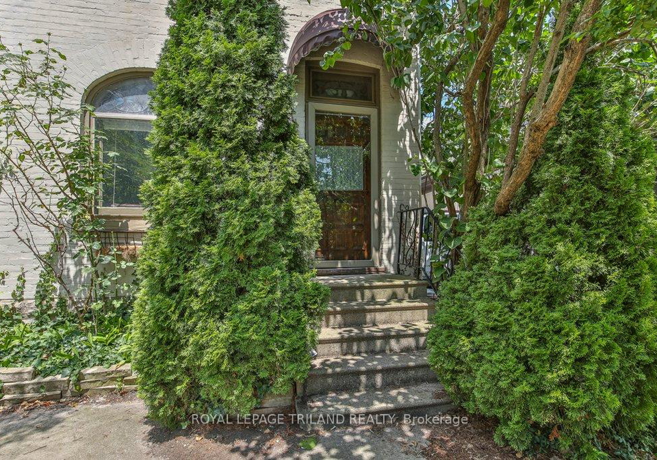 38-byron-avenue-e-london-south-ontario-x12991382
