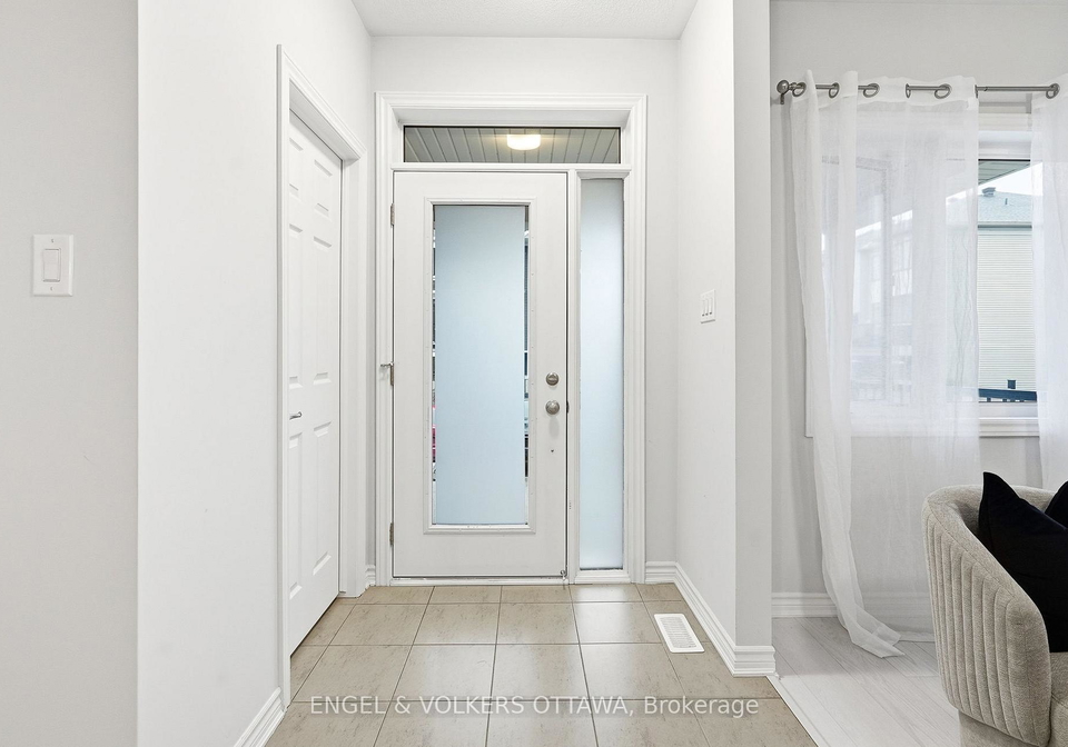135-anthracite-private-ottawa-ontario-x12992008