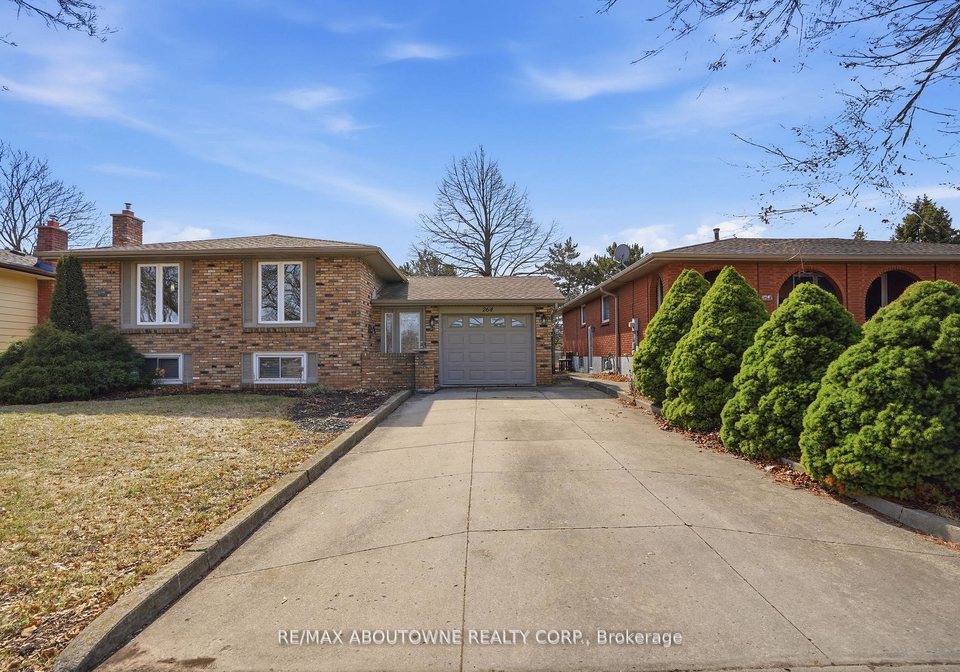 264-celtic-drive-hamilton-ontario-x12992214