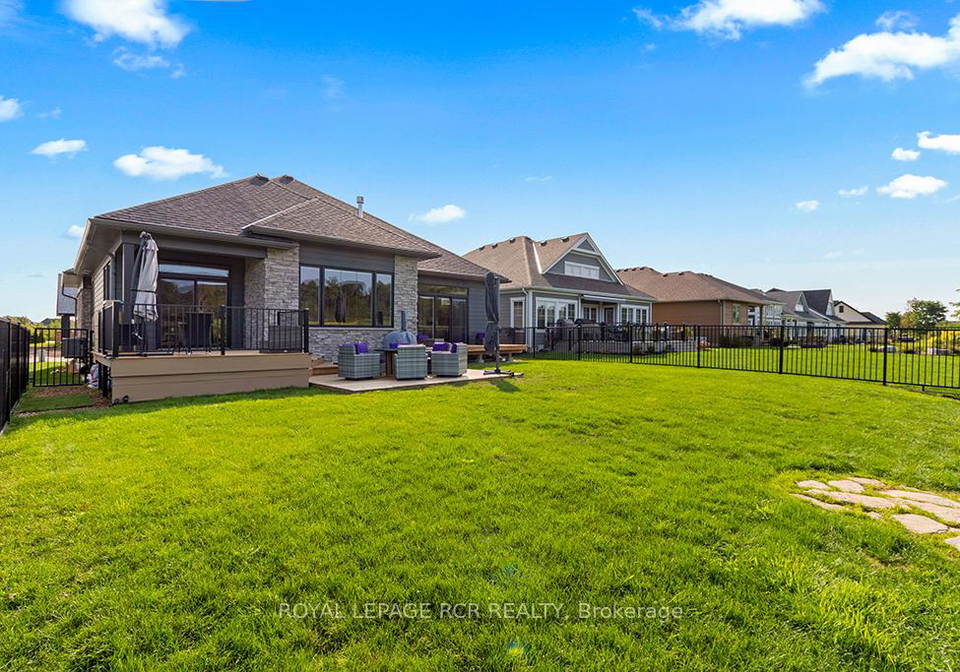 232-snowberry-lane-georgian-bluffs-ontario-x12992218
