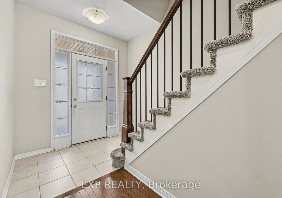 450-ashbourne-crescent-ottawa-ontario-x12992236