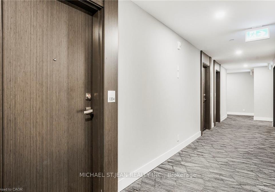 15-queen-street-s-hamilton-ontario-x12992264