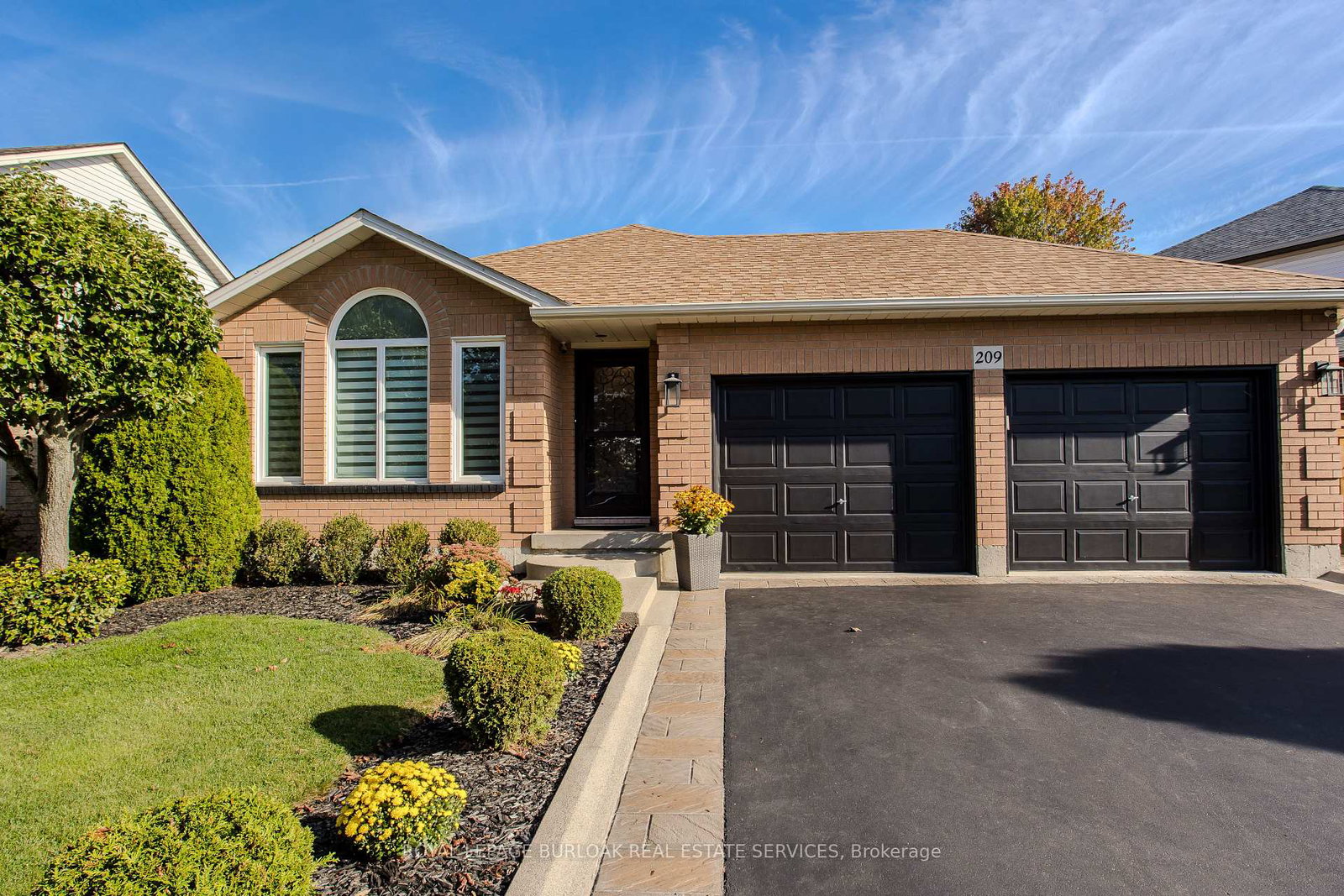 209-portage-lane-hamilton-ontario-x12992340