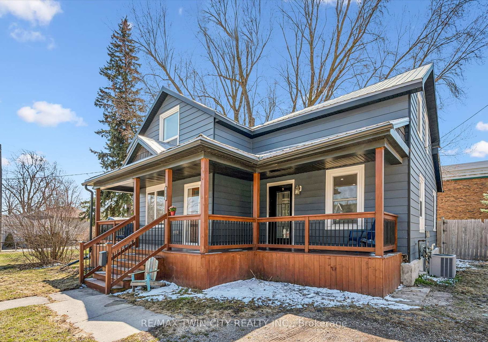 580-main-street-e-north-perth-ontario-x12992382