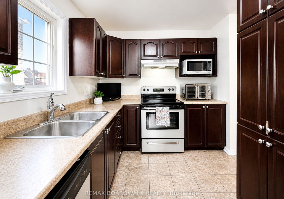 240-eliot-street-clarence-rockland-ontario-x12992452
