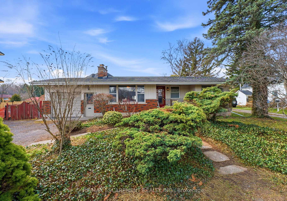 246-main-street-e-grimsby-ontario-x12992474