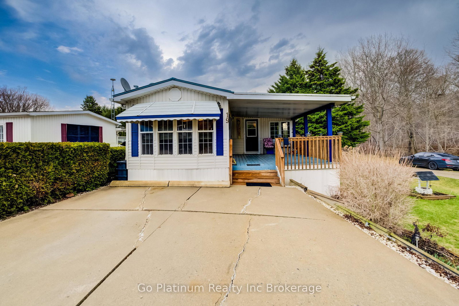 592968-oxford-road-13-norwich-ontario-x12992484