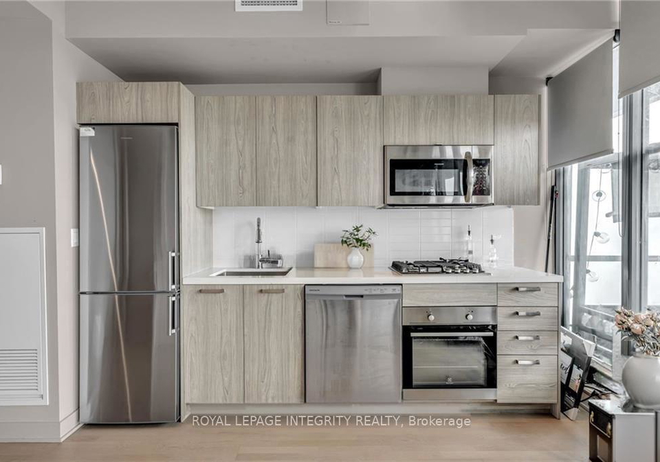 203-catherine-street-ottawa-ontario-x12992692