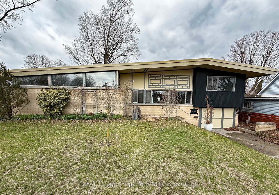 256-st-george-lane-norfolk-ontario-x12992748