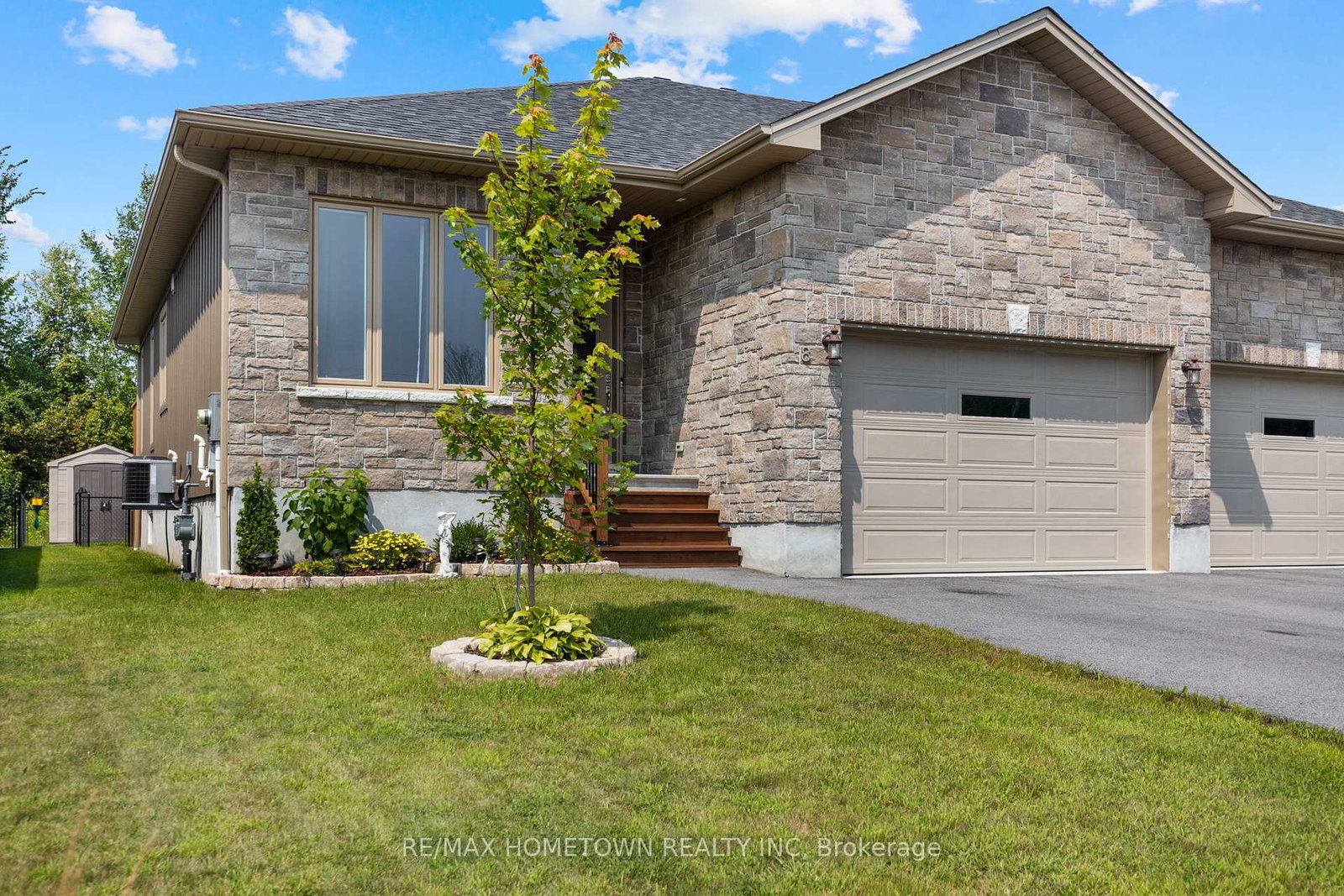 8-billings-avenue-w-south-dundas-ontario-x12992786