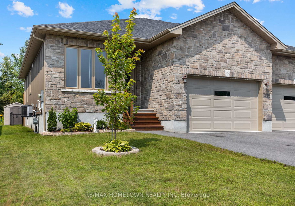 8-billings-avenue-w-south-dundas-ontario-x12992786