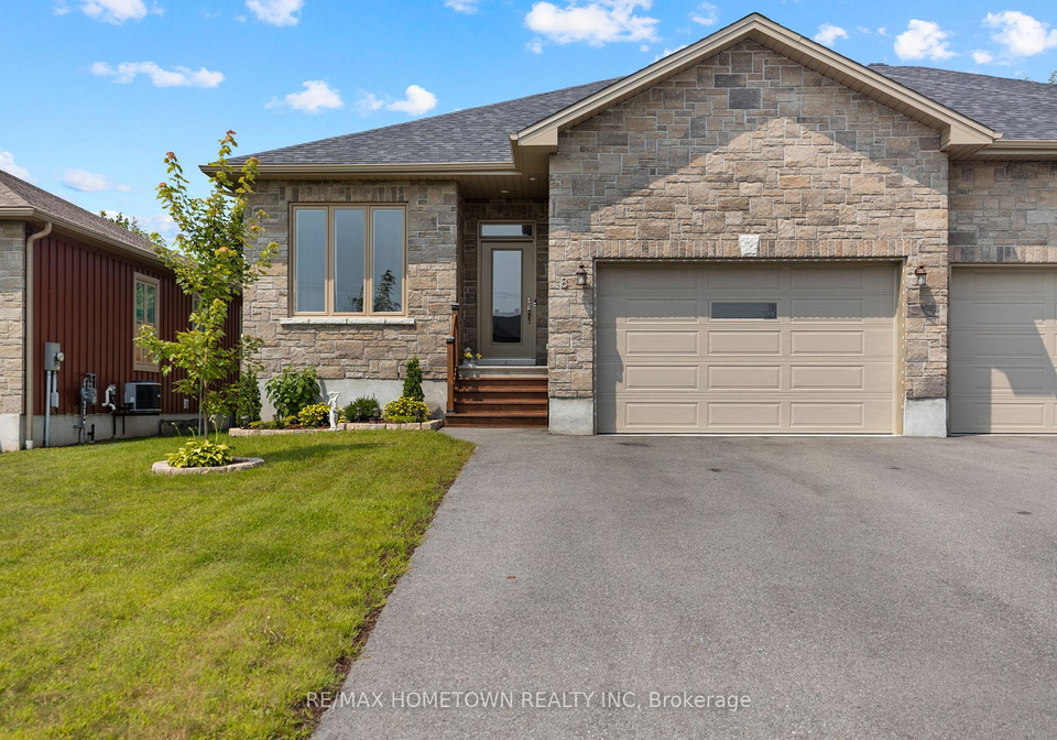 8-billings-avenue-w-south-dundas-ontario-x12992786