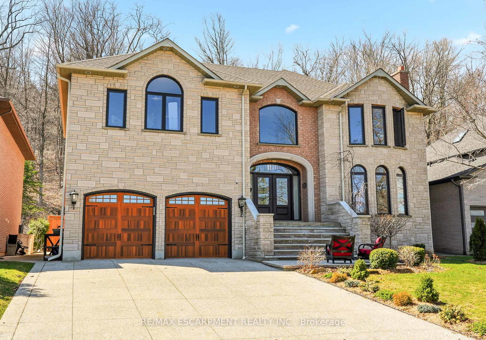 82-maple-drive-hamilton-ontario-x12992998