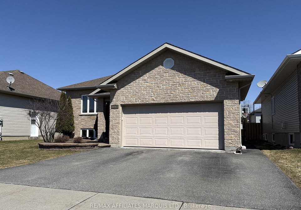 1313-arba-court-cornwall-ontario-x12993036