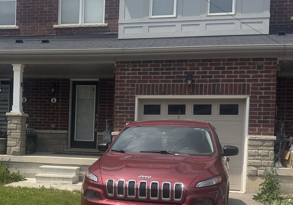 6-longboat-run-w-brantford-ontario-x12993086