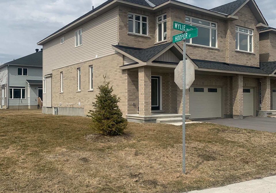1-wylie-way-carleton-place-ontario-x12993528
