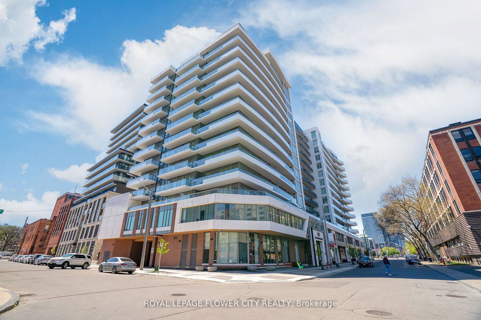 212-king-william-street-s-hamilton-ontario-x12993588
