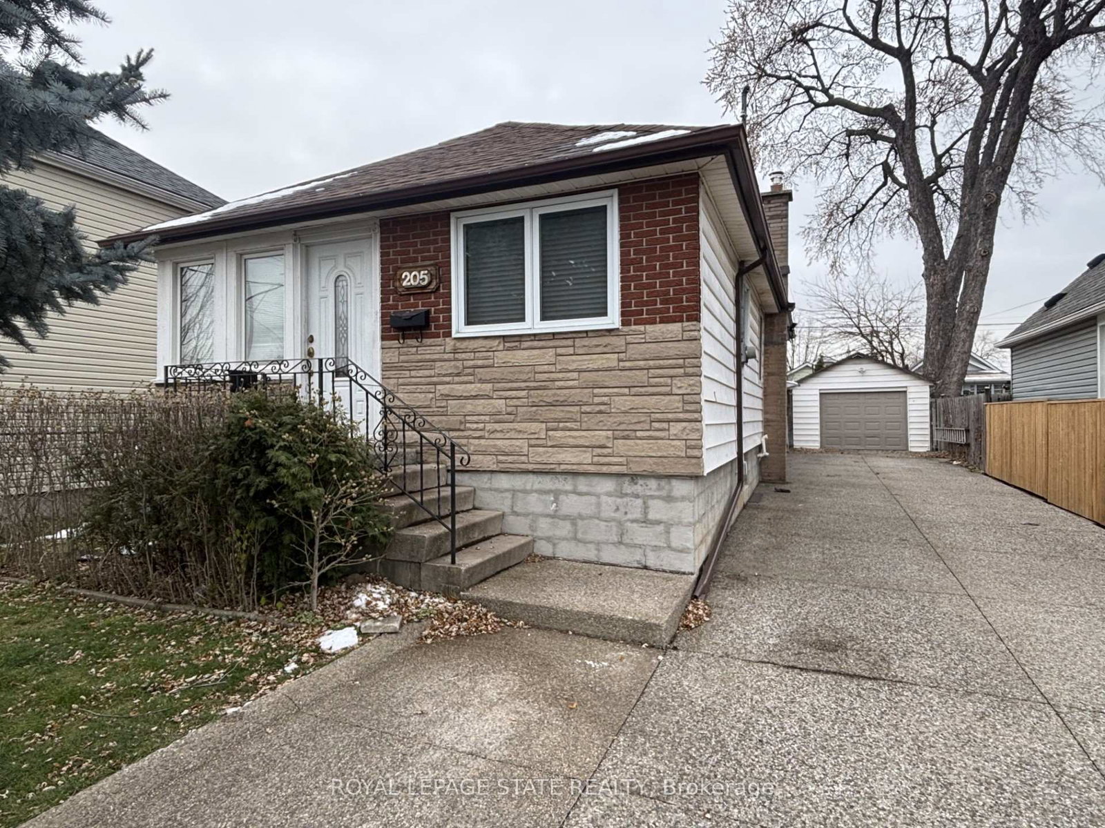 205-ivon-avenue-hamilton-ontario-x12993728