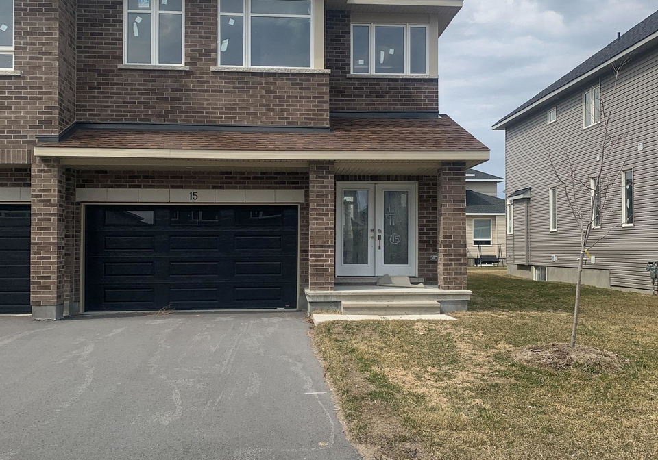 15-wylie-way-carleton-place-ontario-x12993768