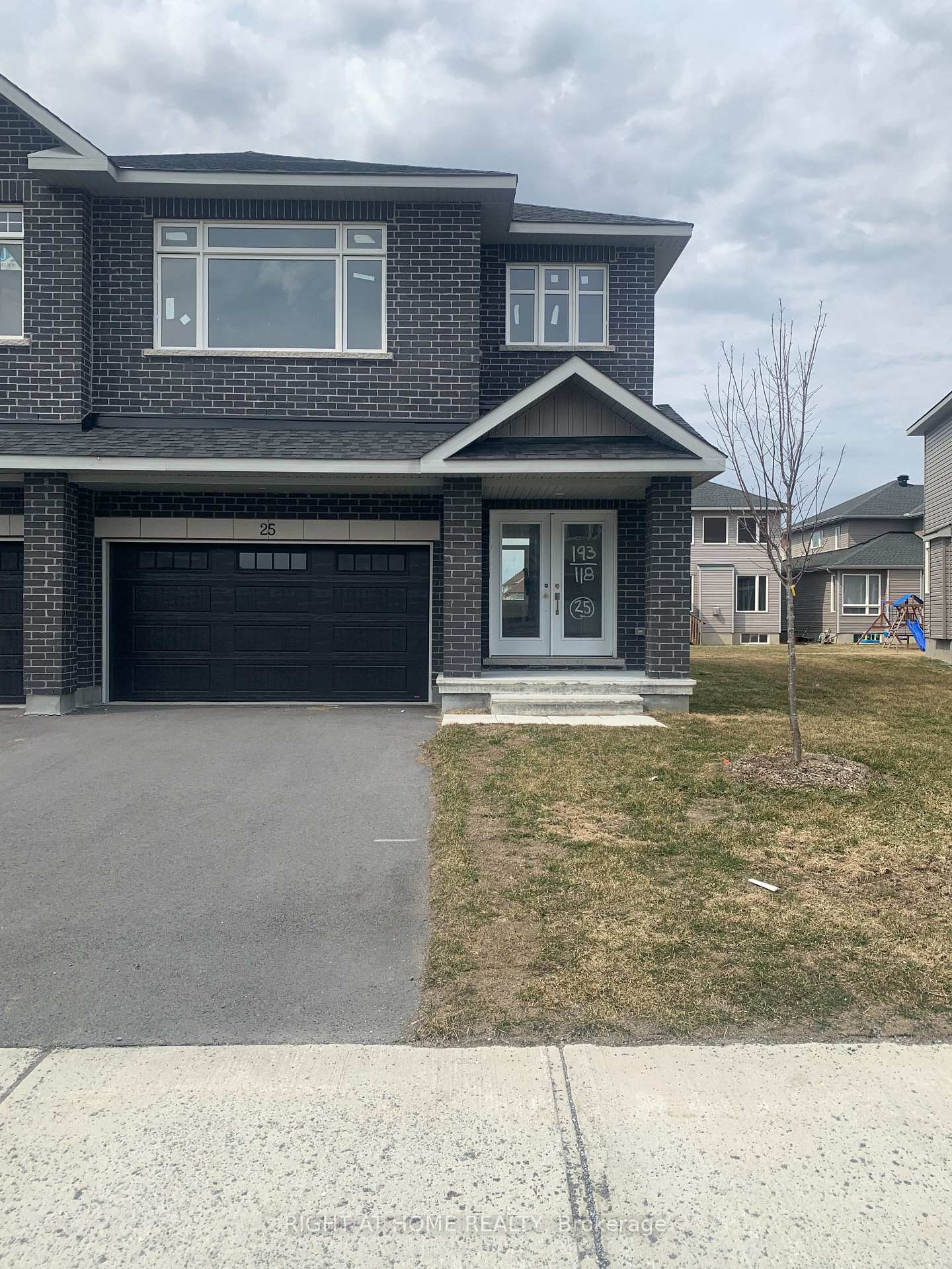 25-wylie-way-carleton-place-ontario-x12993816