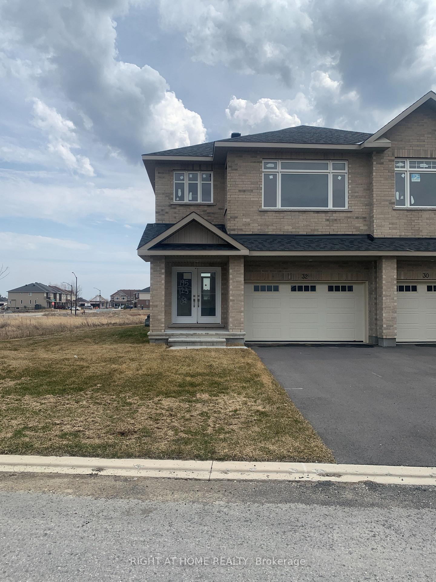 32-wylie-way-carleton-place-ontario-x12993888