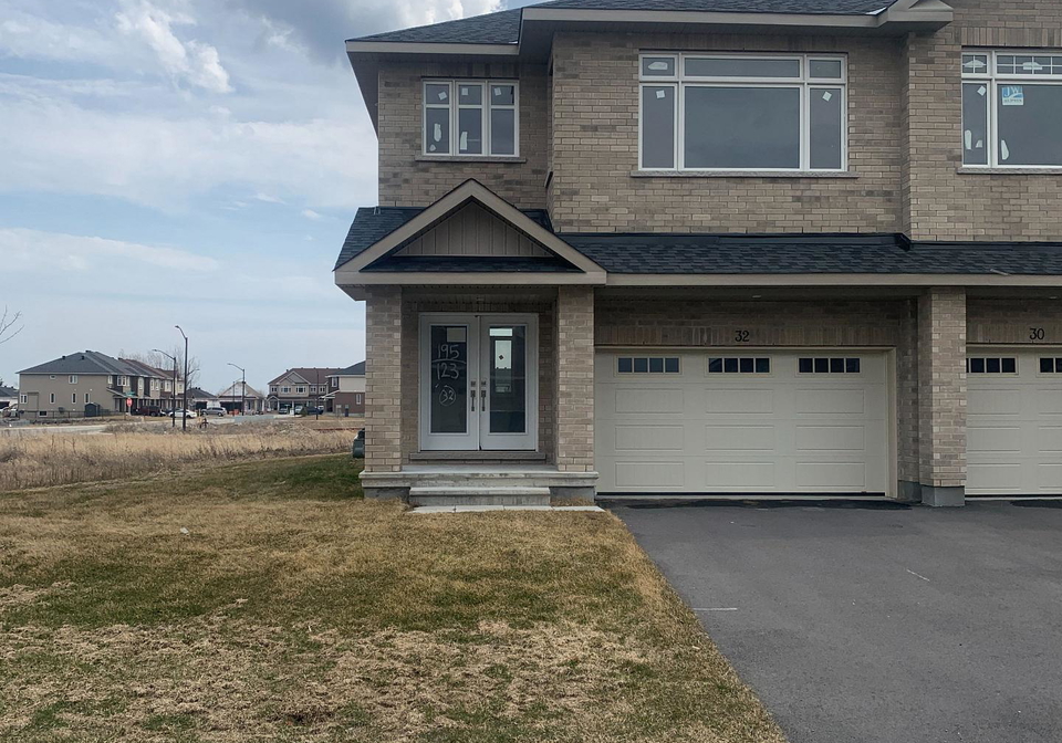 32-wylie-way-carleton-place-ontario-x12993888